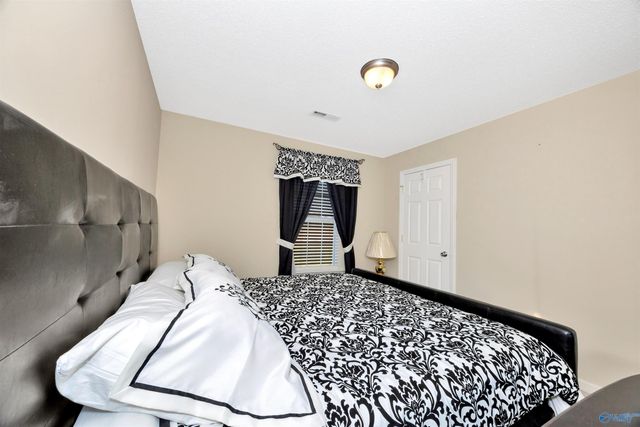 417 Shady Lane, Hazel Green, AL 35750