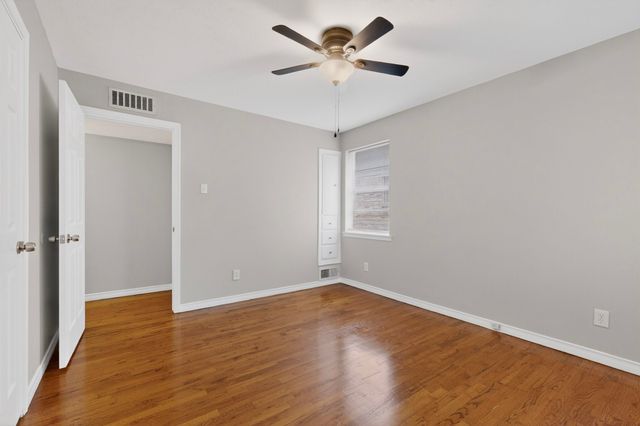 2522 Pinebluff Drive, Dallas, TX 75228