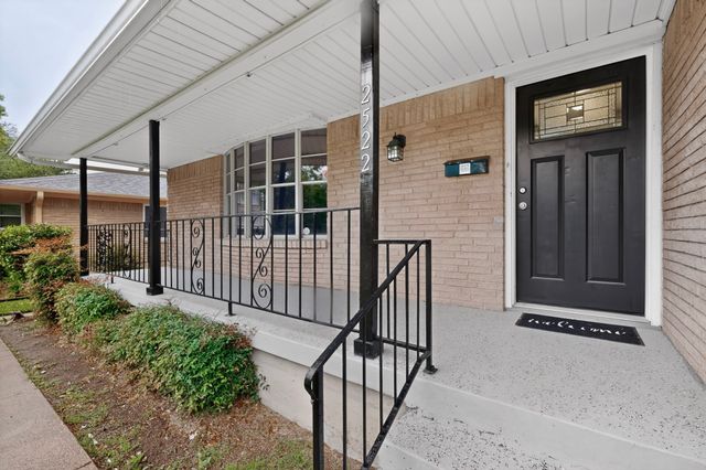 2522 Pinebluff Drive, Dallas, TX 75228