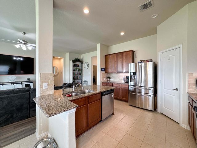 3612 Gracie Circle, Pearland, TX 77584