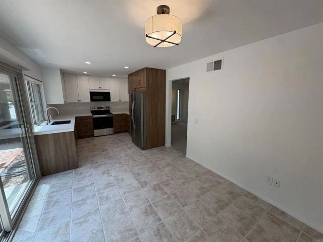 17463 Plaza Dolores, San Diego, CA 92128