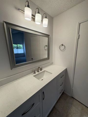 17463 Plaza Dolores, San Diego, CA 92128