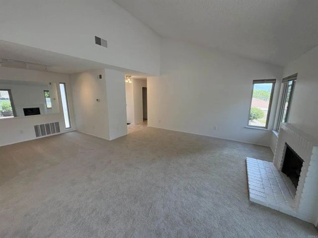 17463 Plaza Dolores, San Diego, CA 92128