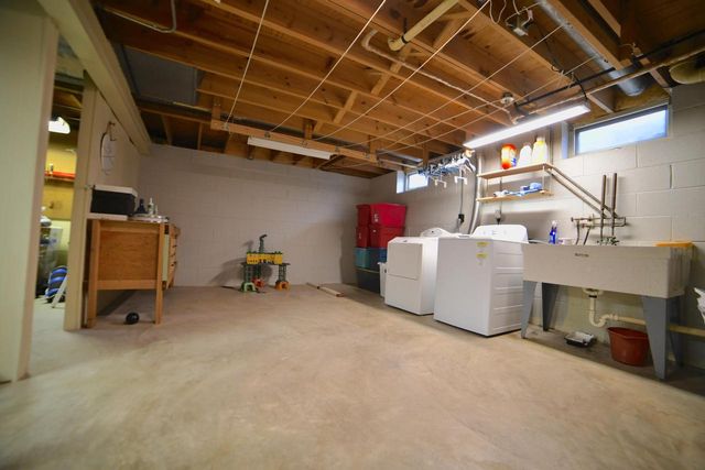 3113 W Ramsey AVENUE, Greenfield, WI 53221
