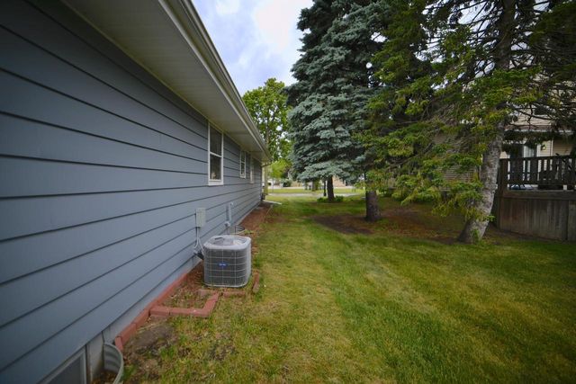 3113 W Ramsey AVENUE, Greenfield, WI 53221