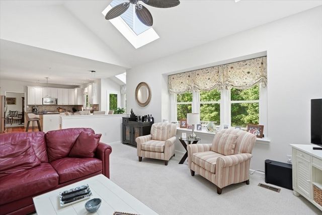 202 Rosemont Dr, North Andover, MA 01845