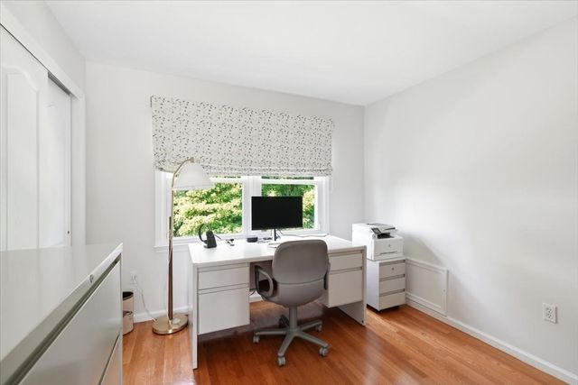 202 Rosemont Dr, North Andover, MA 01845