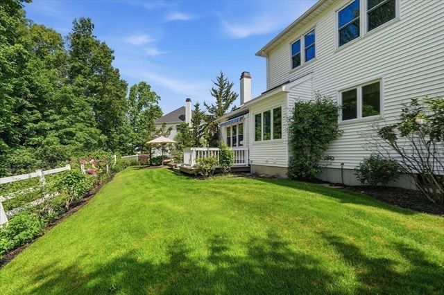 202 Rosemont Dr, North Andover, MA 01845
