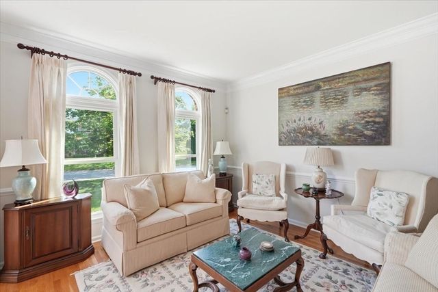 202 Rosemont Dr, North Andover, MA 01845