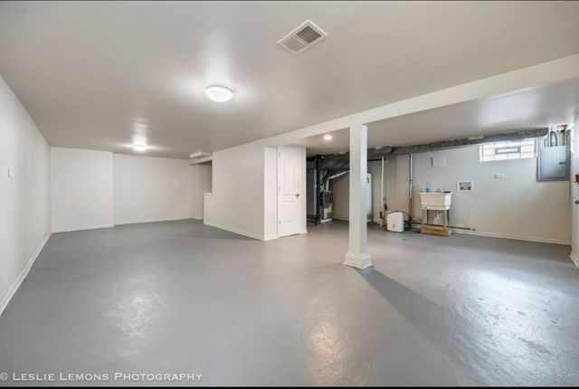 626 Manchester Avenue, Westchester, IL 60154