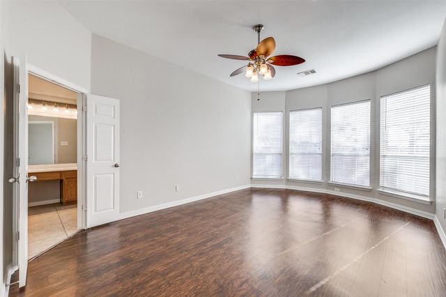 2771 Waterway Drive, Grand Prairie, TX 75054