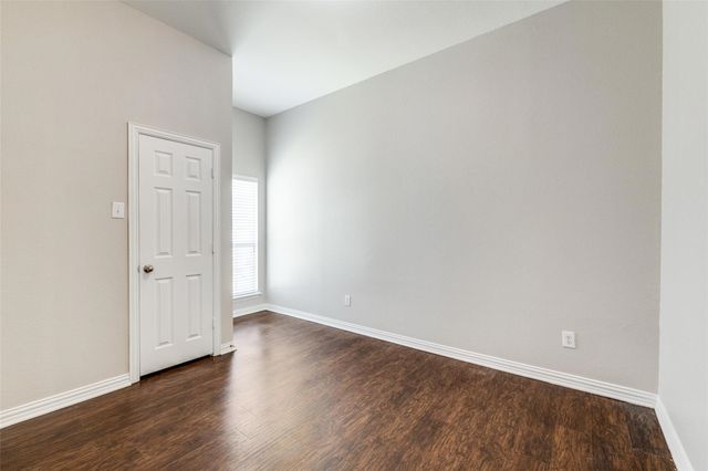 2771 Waterway Drive, Grand Prairie, TX 75054