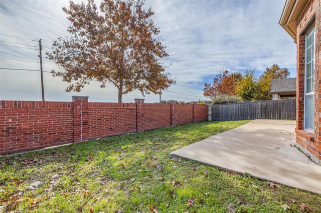 2771 Waterway Drive, Grand Prairie, TX 75054