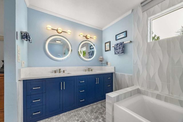 2111 Cox Road, Aptos, CA 95003