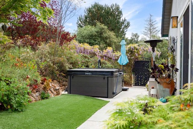 2111 Cox Road, Aptos, CA 95003