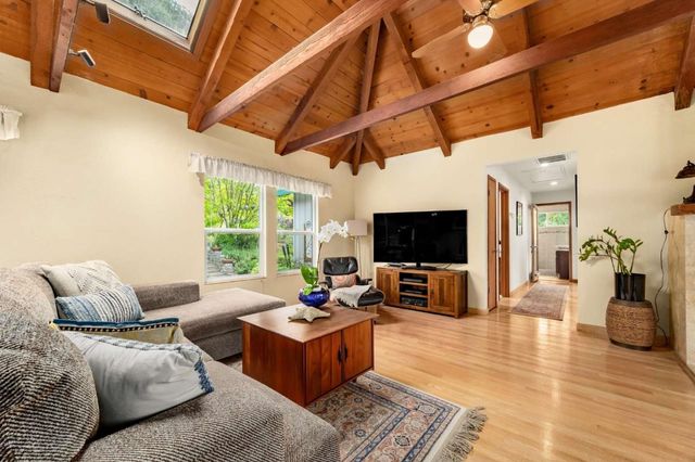 2111 Cox Road, Aptos, CA 95003