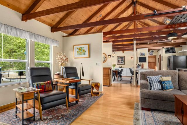 2111 Cox Road, Aptos, CA 95003