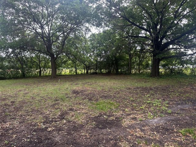 4723 N Loy Lake Road, Sherman, TX 75092