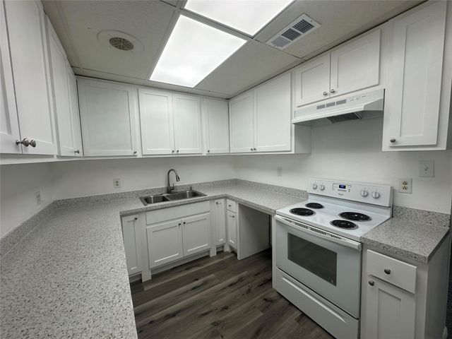 4723 N Loy Lake Road, Sherman, TX 75092