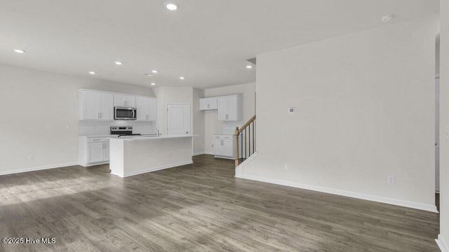 1001 Misty Creek Drive, Aberdeen, NC 28315