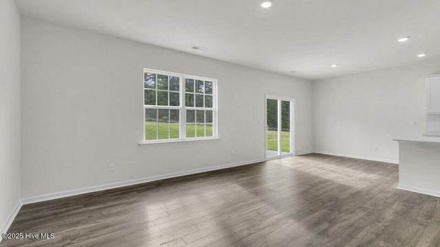 1001 Misty Creek Drive, Aberdeen, NC 28315