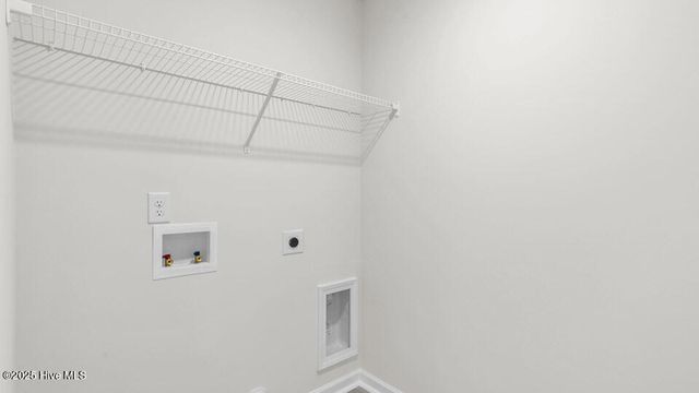 1001 Misty Creek Drive, Aberdeen, NC 28315