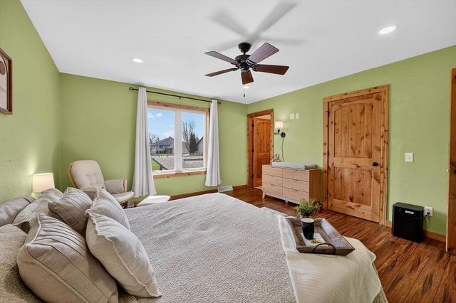 126 Albert Circle, Belleville, WI 53508