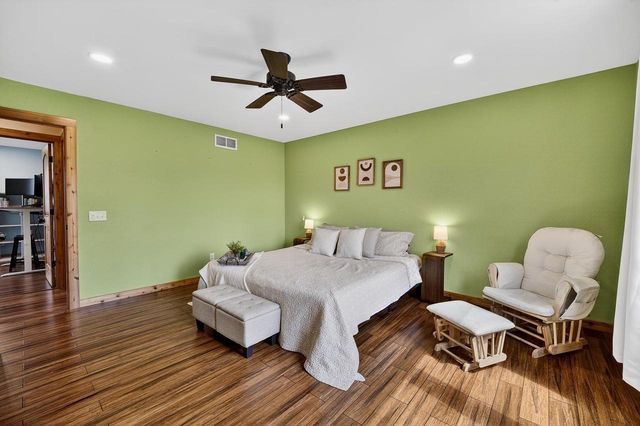 126 Albert Circle, Belleville, WI 53508