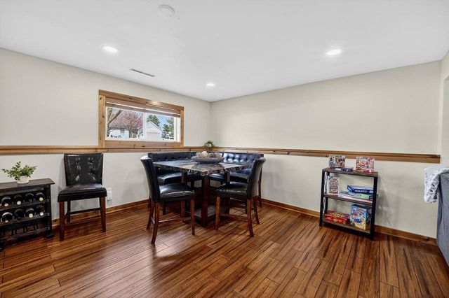 126 Albert Circle, Belleville, WI 53508