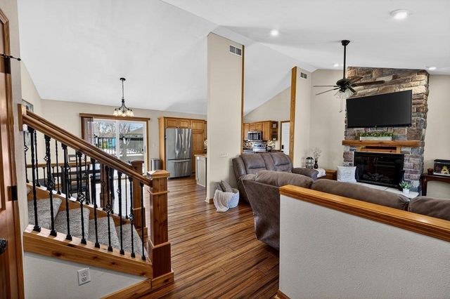 126 Albert Circle, Belleville, WI 53508