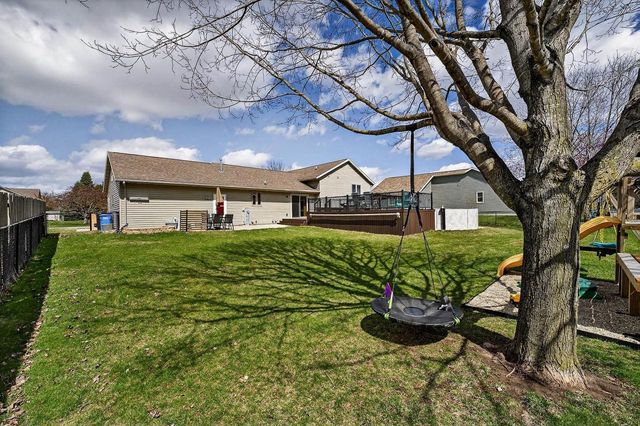 126 Albert Circle, Belleville, WI 53508