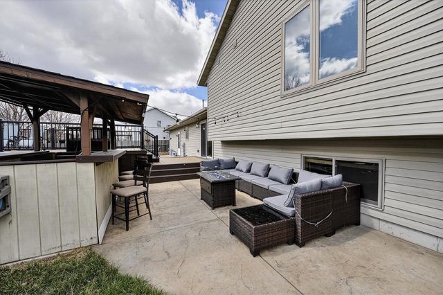126 Albert Circle, Belleville, WI 53508