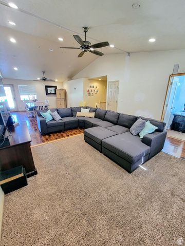 172 W ARUBA DR, Saratoga Springs, UT 84045