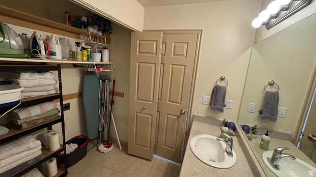 172 W ARUBA DR, Saratoga Springs, UT 84045