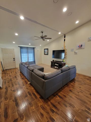 172 W ARUBA DR, Saratoga Springs, UT 84045