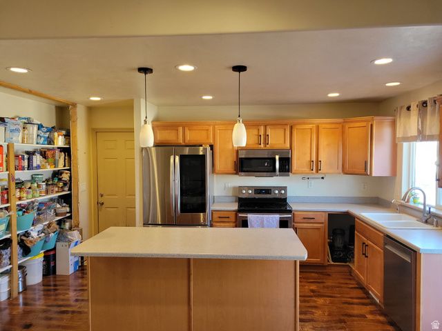 172 W ARUBA DR, Saratoga Springs, UT 84045