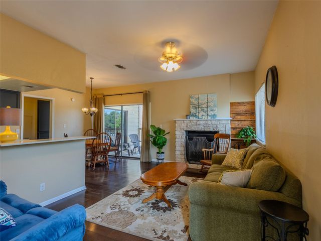 1013 Chestnut ST 4, San Marcos, TX 78666