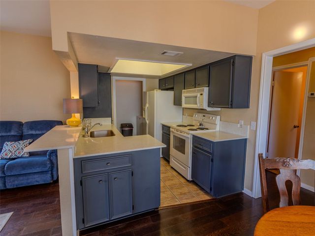 1013 Chestnut ST 4, San Marcos, TX 78666