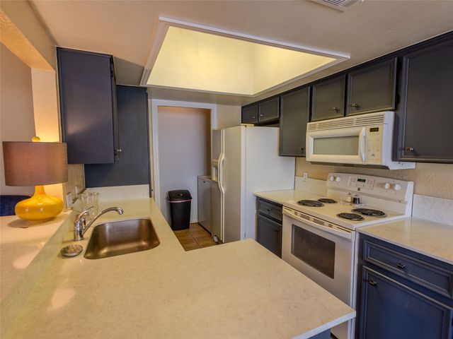 1013 Chestnut ST 4, San Marcos, TX 78666