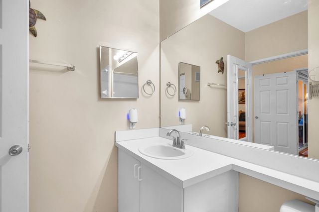 615 Fairway Dr 202, St Augustine, FL 32084