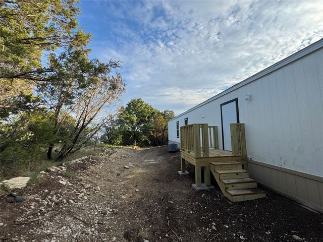 2225 Woodview Trail, Granbury, TX 76048