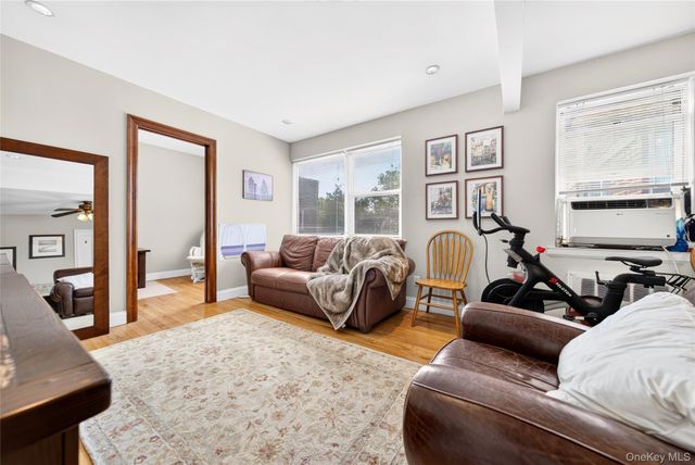 138-25 68th Drive 3D, Kew Garden Hills, NY 11367
