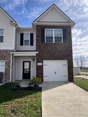 214 Warrior Pl # 1, Ashland City, TN 37015