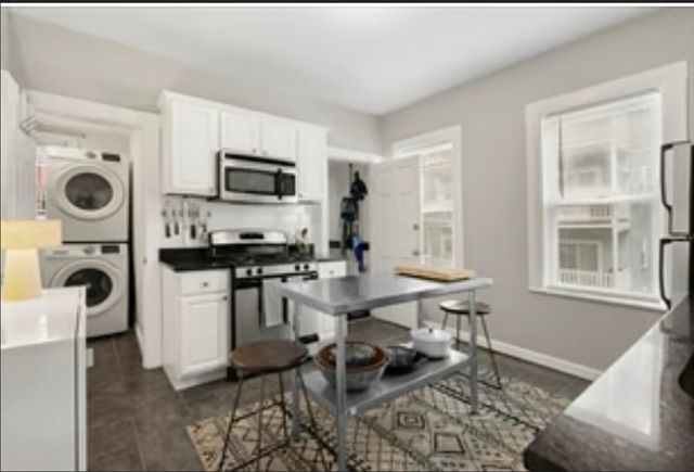 89 Train 1, Boston, MA 02122