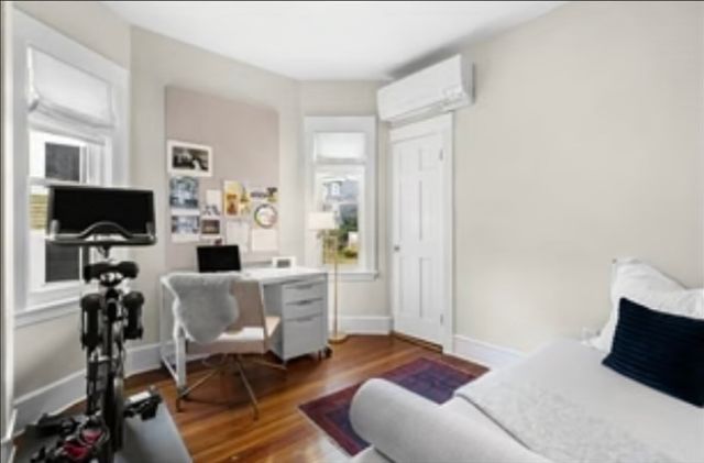 89 Train 1, Boston, MA 02122