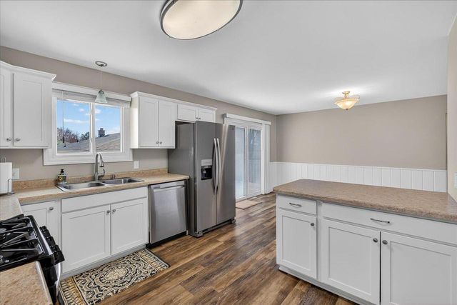 1841 S Walnut Street, Janesville, WI 53546