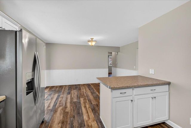 1841 S Walnut Street, Janesville, WI 53546