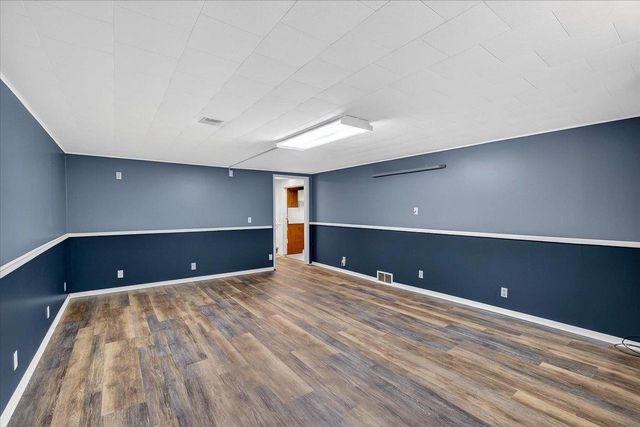 1841 S Walnut Street, Janesville, WI 53546