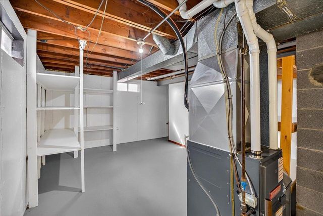 1841 S Walnut Street, Janesville, WI 53546