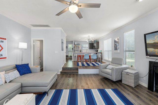 501 Reynolds ST 23, Kingsland, TX 78639